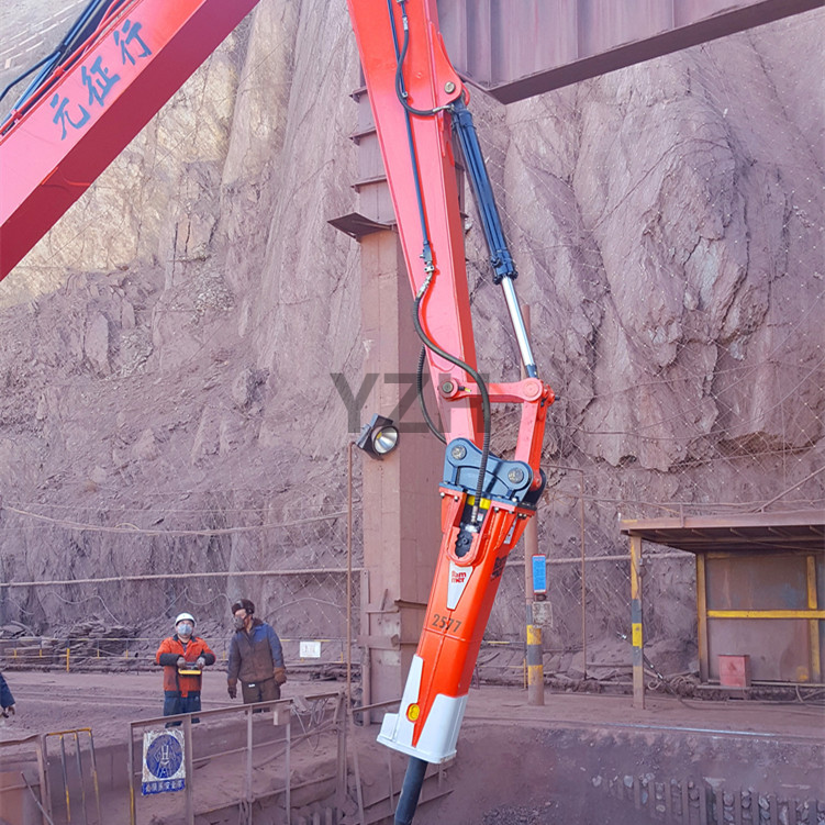 China Rockbreaker Boom System Is Designed For Gyratory Cone Crusher
