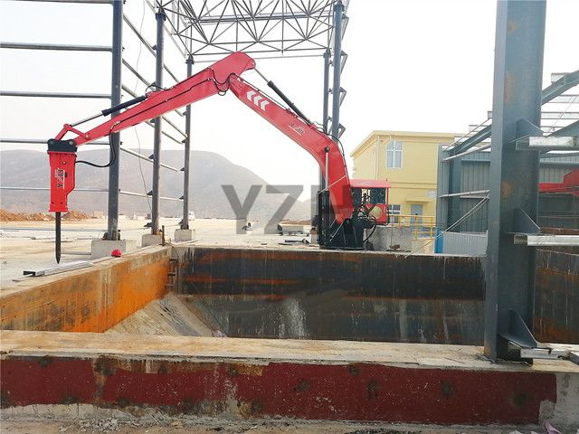 Pedestal Rockbreaker Boom