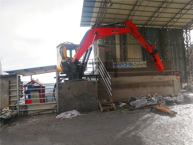 Hydraulic Boom