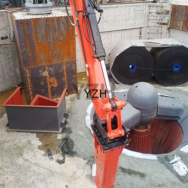 YZH Grizzly Boom Rock Breaker System
