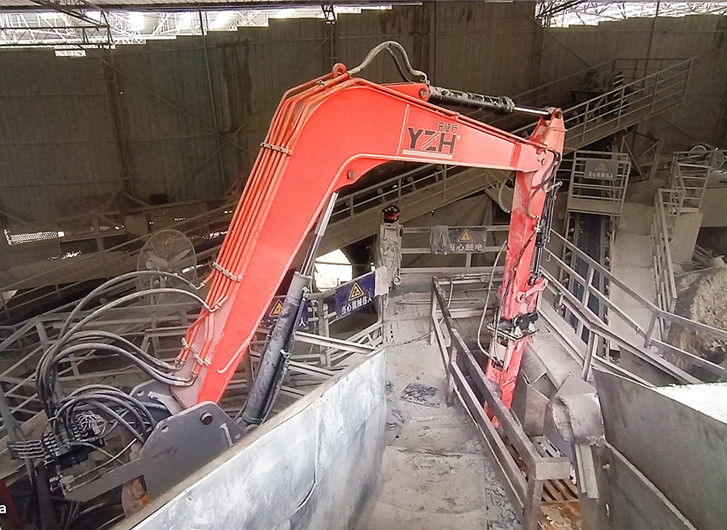 Chongqing Youbang Kechuang Building Materials Company Successfully Installed A YZH Pedestal Boom Rockbreaker System