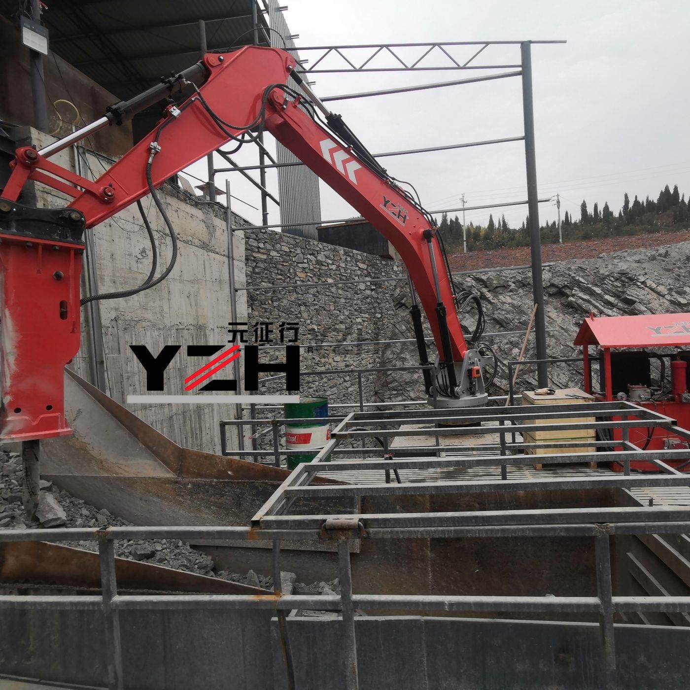 China Static Pedestal Boom