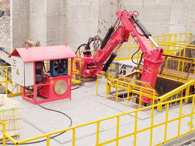 Stationary Boom