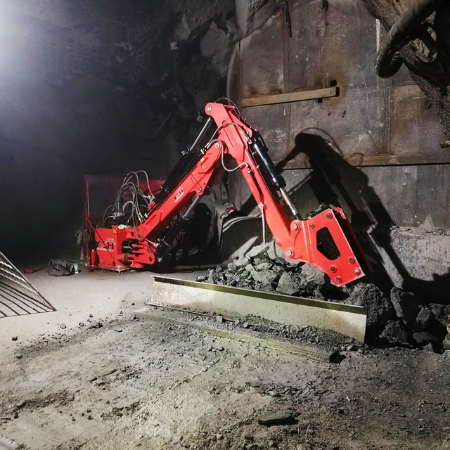 Pedestal Type Boom Rock Breaker System
