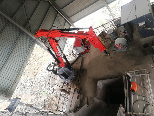 PEDESTAL BOOM SYSTEM