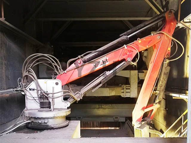 pedestal boom system