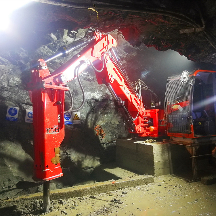 YZH Rockbreakers Boom System