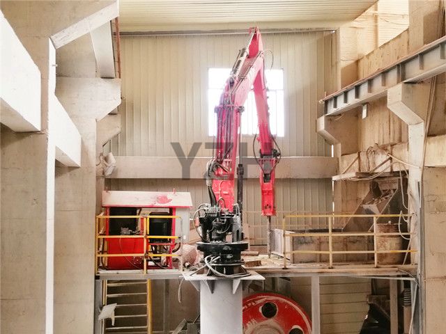 rock breaking boom systems