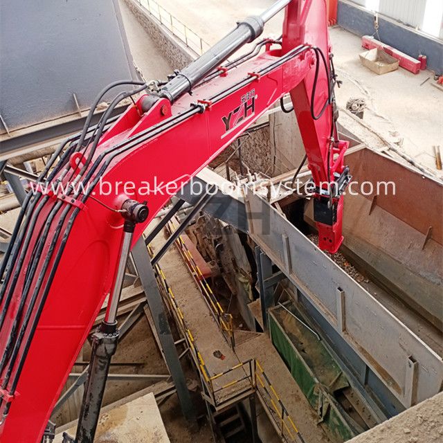 China Rockbreaker Pedestal Boom System 