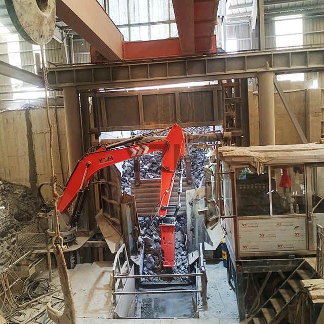 YZH Stationary Rock Breaker System for Crushing Plants