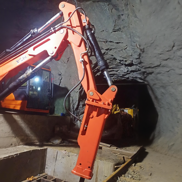 Hydraulic rock breaker boom system3