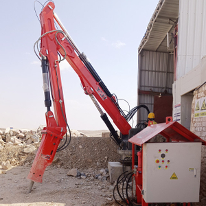 Rockbreaker Boom System