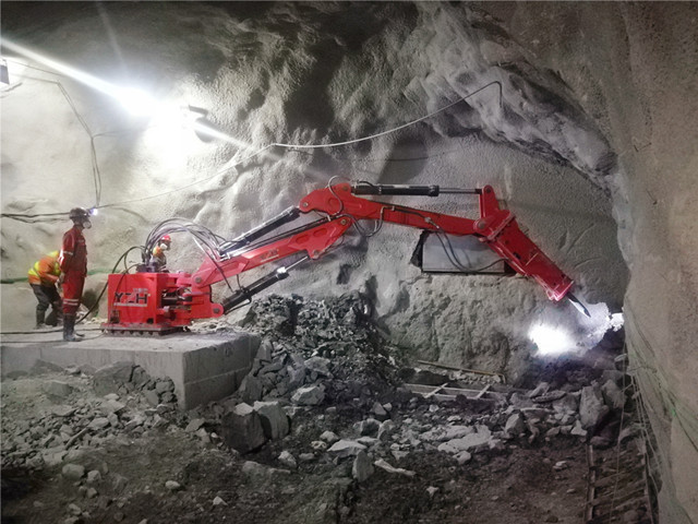 Rockbreaker Boom Systems Break Oversized Boulders And Reduce Downtime For Underground Mine