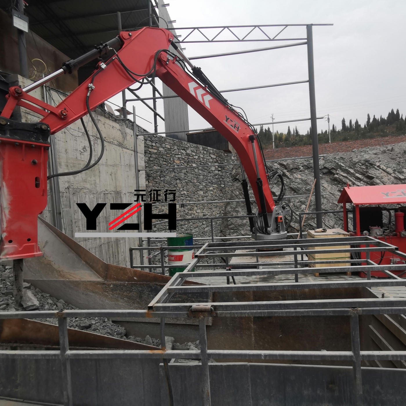 China Static Pedestal Boom