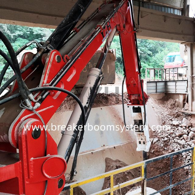 Stationary Grizzly Rockbreaker Boom System