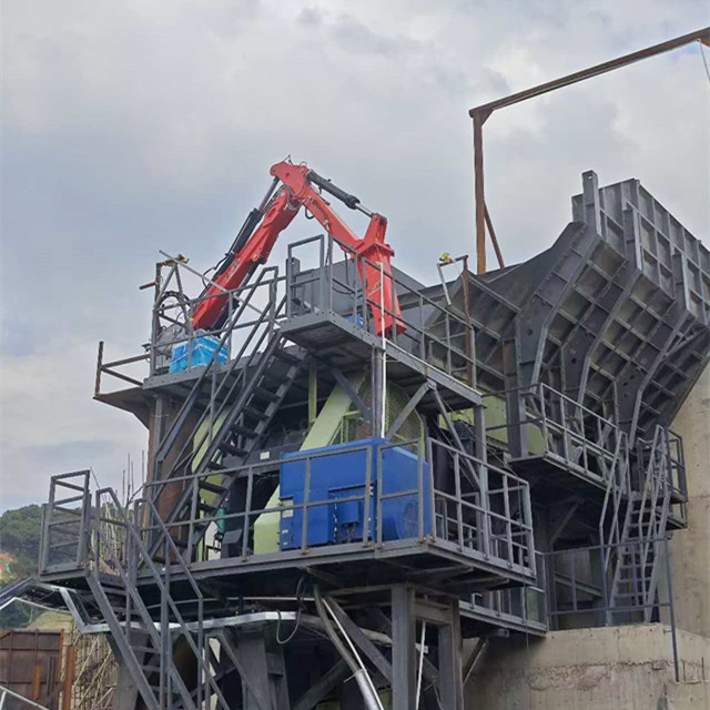 Pedestal Rock Breaker System