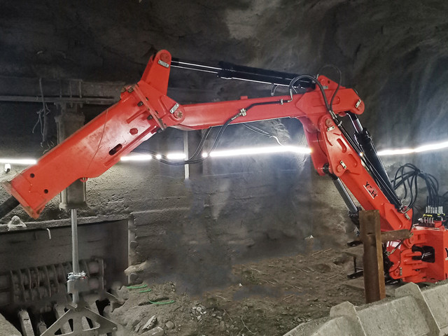 YZH Pedestal Boom System Solved The Problem Of Chute Blockage In Paishanlou Gold Mine