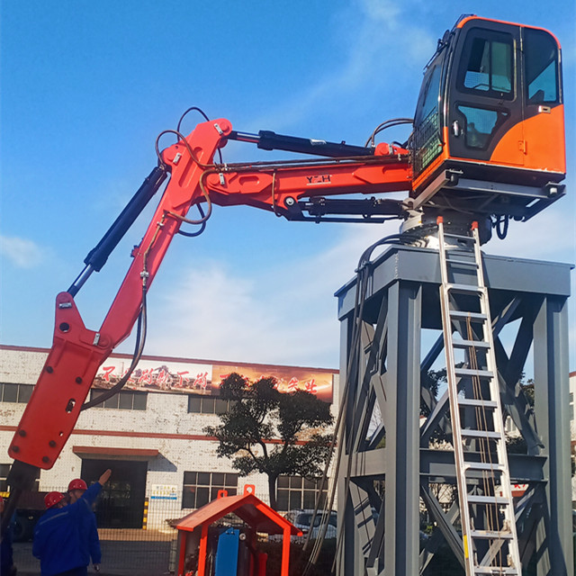 Pedestal Boom Rock Breaker System