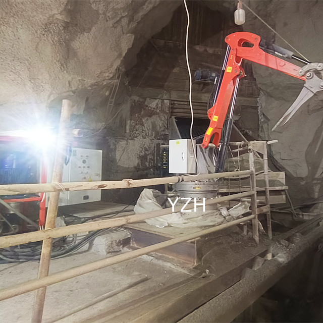 YZH's new WH210 pedestal boom system1