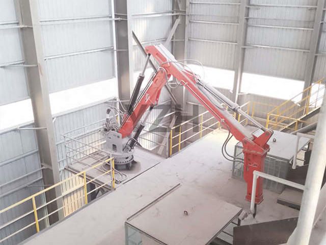 rockbreaker boom