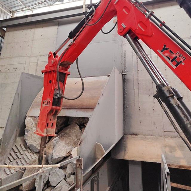Pedestal Boom Rockbreaker System