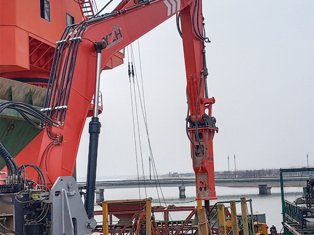 Fixed Hydraulic Boom