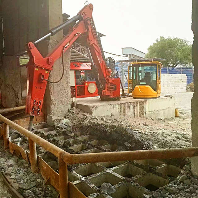 YZH Pedestal Rockbreaker Boom System