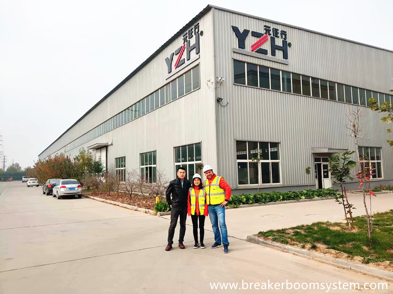 Welcome Chilean Customer To Visit YZH